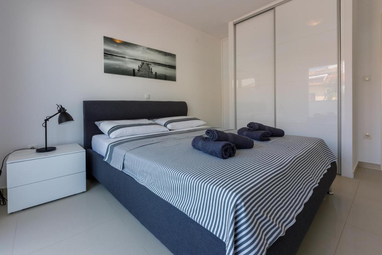 Apartmani Ilicevic Crikvenica Esterno foto