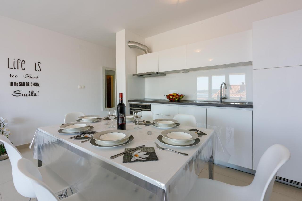 Apartmani Ilicevic Crikvenica Esterno foto