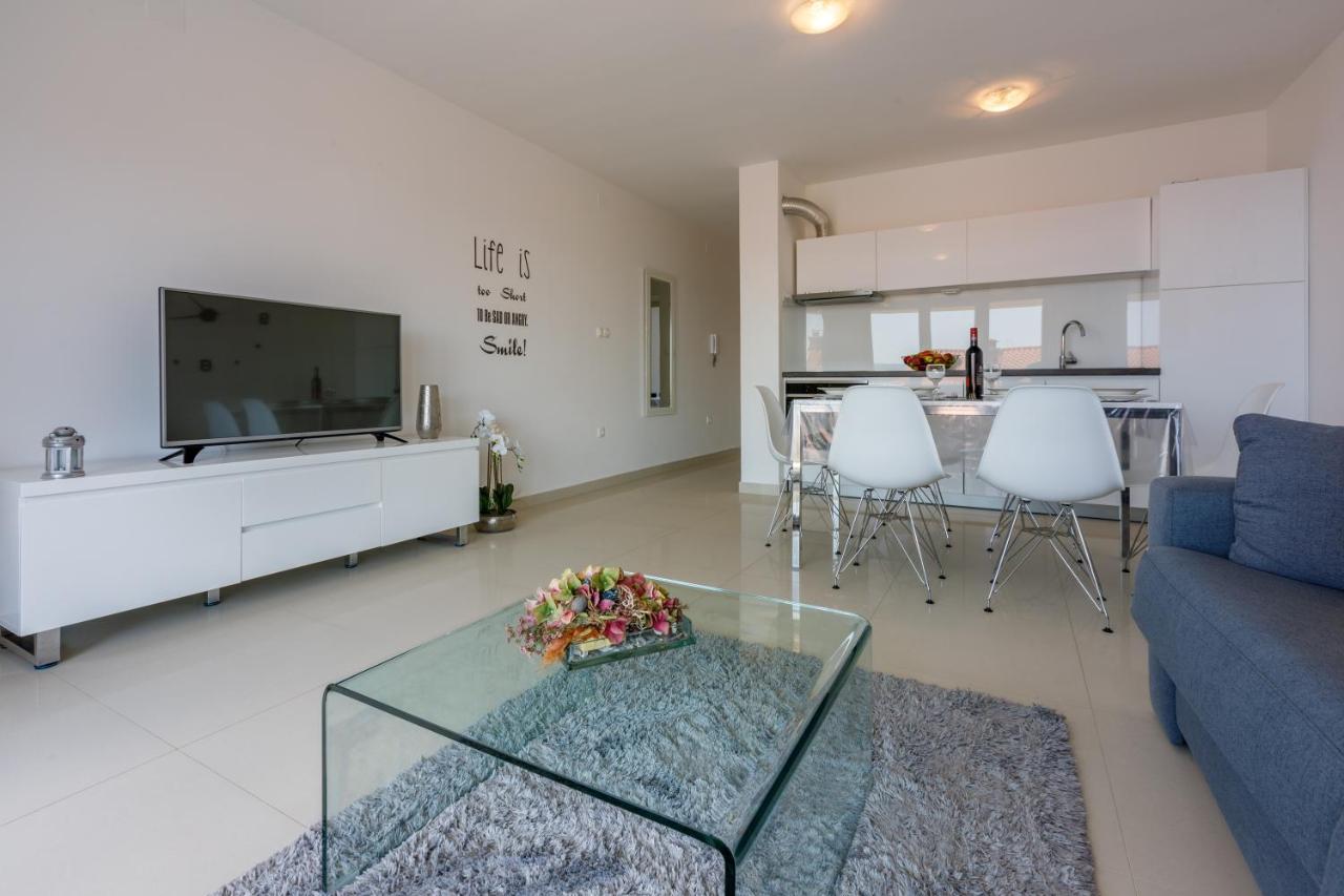 Apartmani Ilicevic Crikvenica Esterno foto