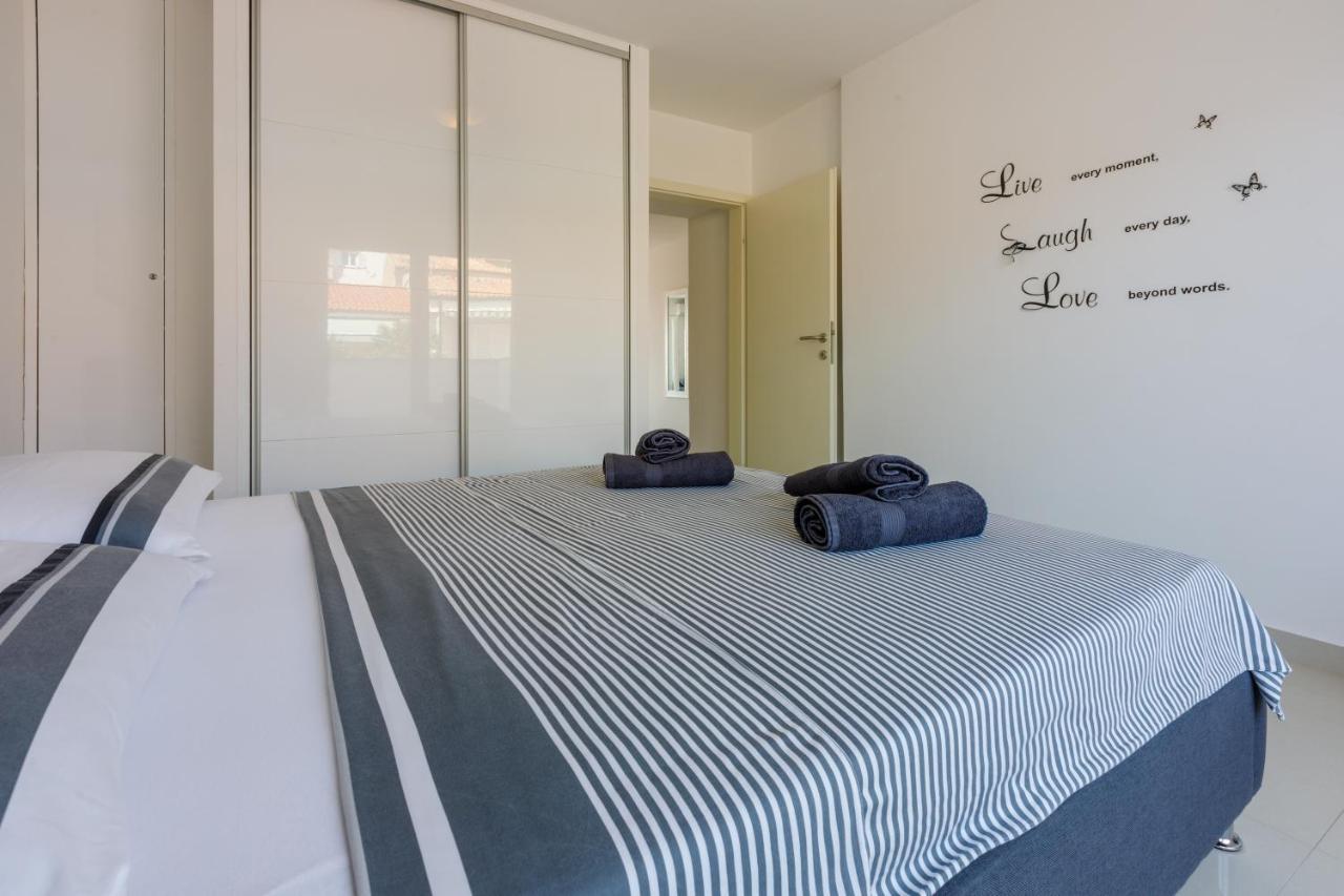 Apartmani Ilicevic Crikvenica Esterno foto